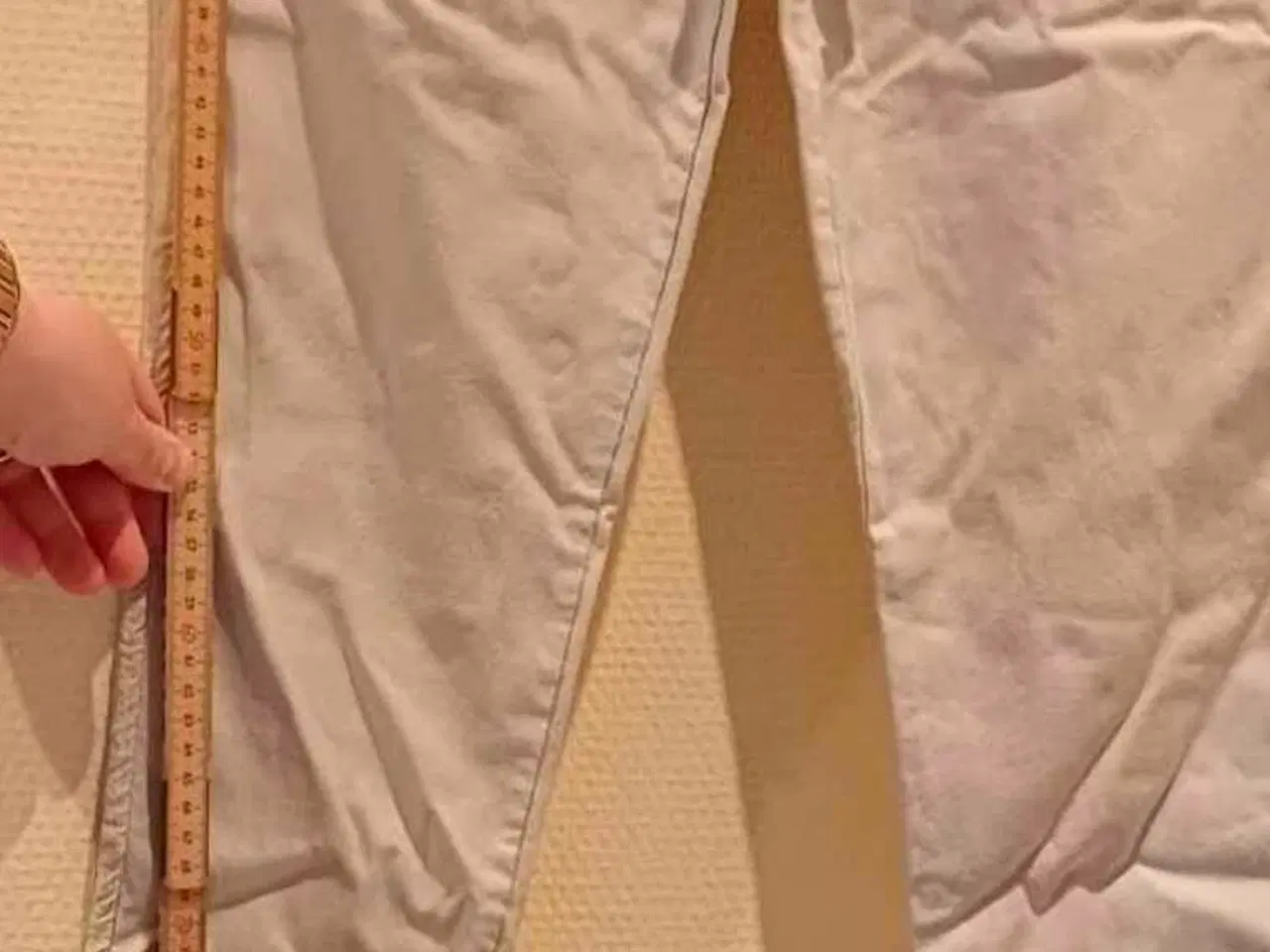 Billede 4 - Sandfarvet bukser