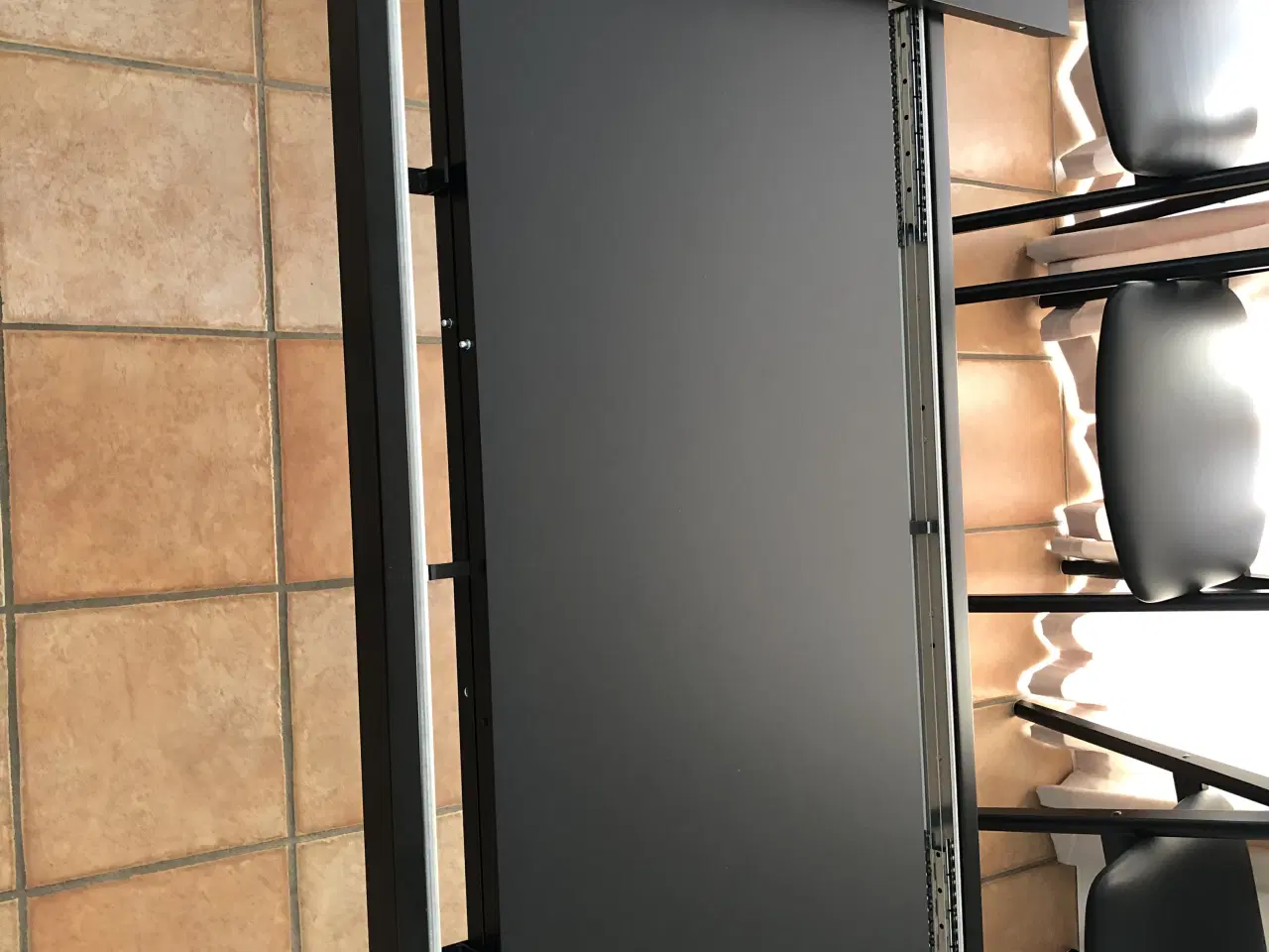 Billede 5 - Spisebord som nyt