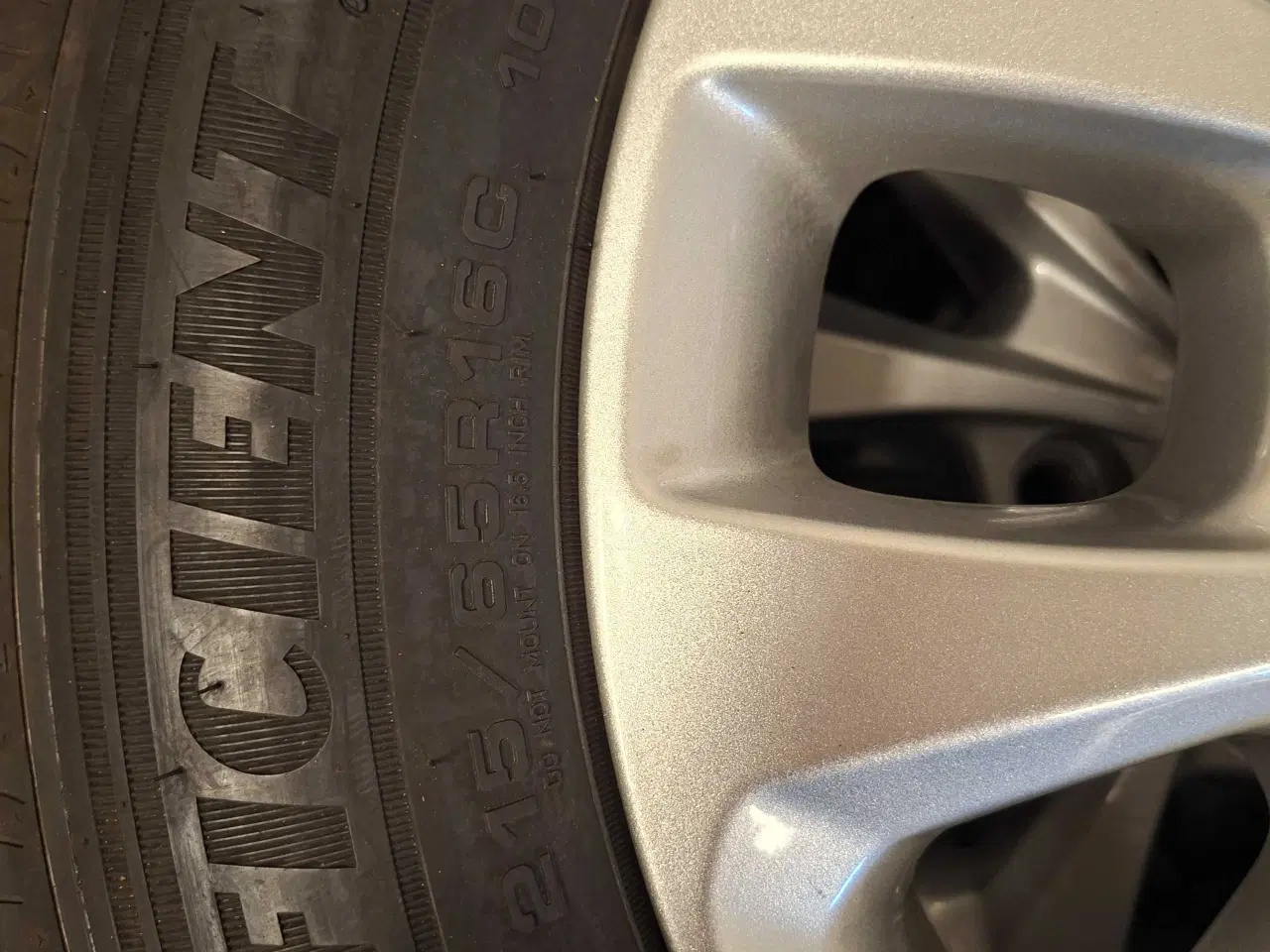 Billede 6 - Alufælge med dæk Ford Transit Custom 16 tommer nye