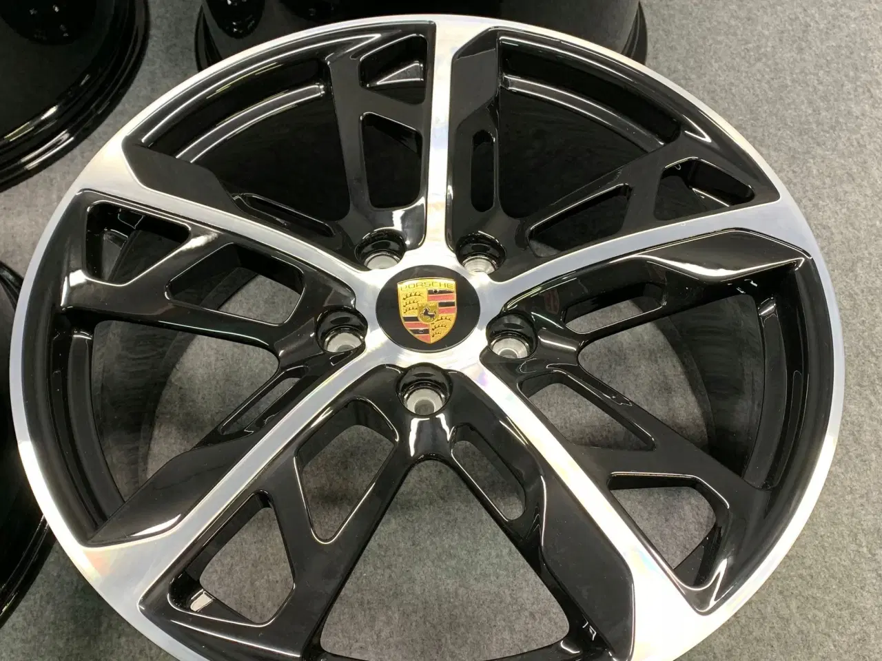 Billede 5 - PORSCHE TAYCAN MISSION E 9J1 9,5J og 11,5J x 21"