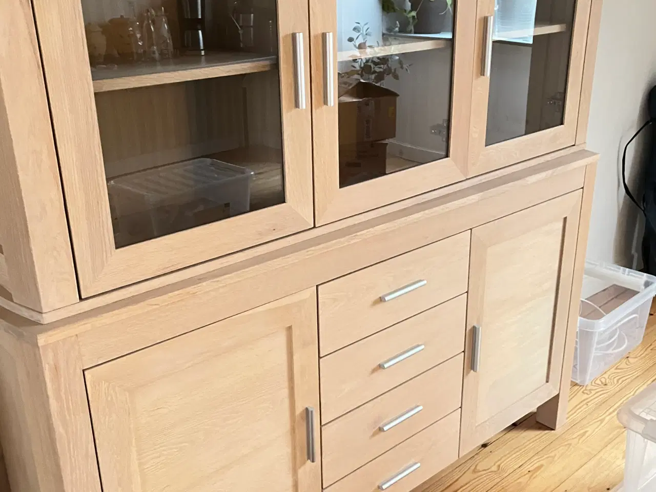 Billede 1 - Skænk og vitrine i eg