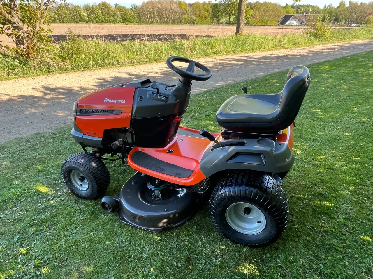 Billede 2 - Husqvarna LTH 152 Sælges….