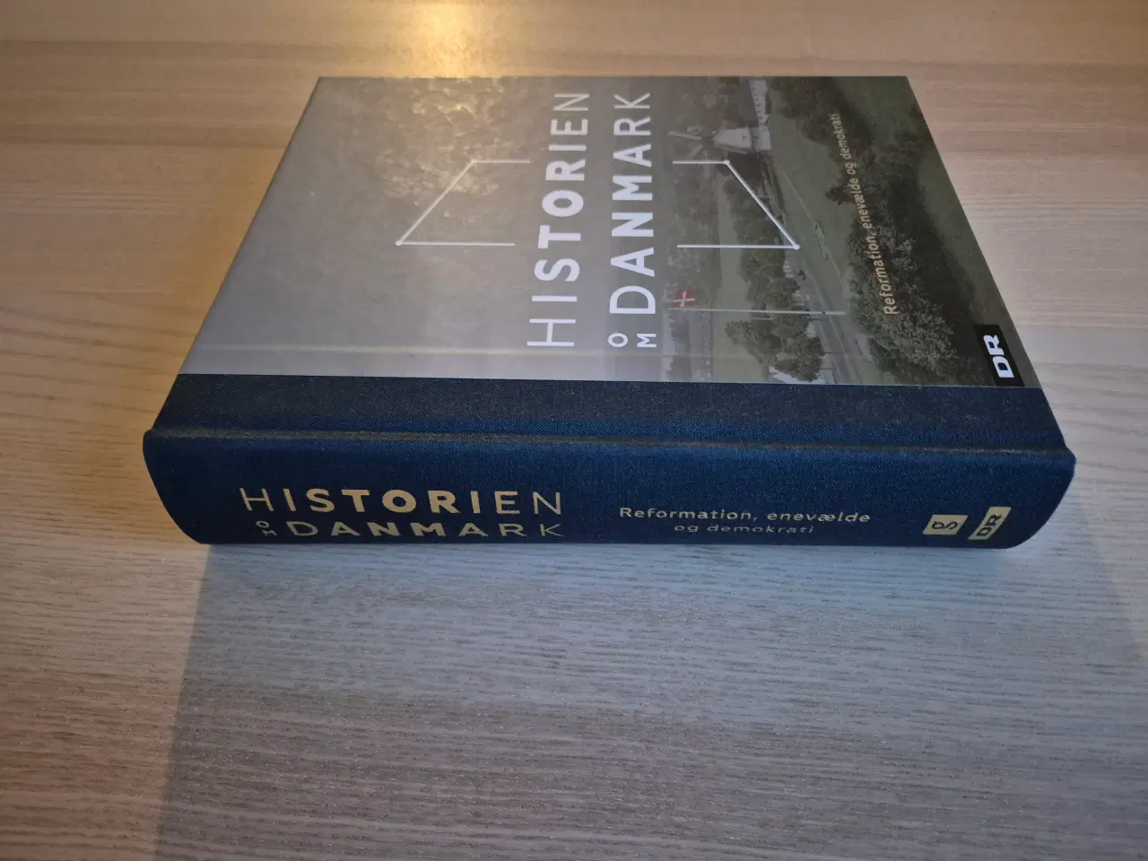 Billede 1 - DR Historien om Danmark Bog Hardcover