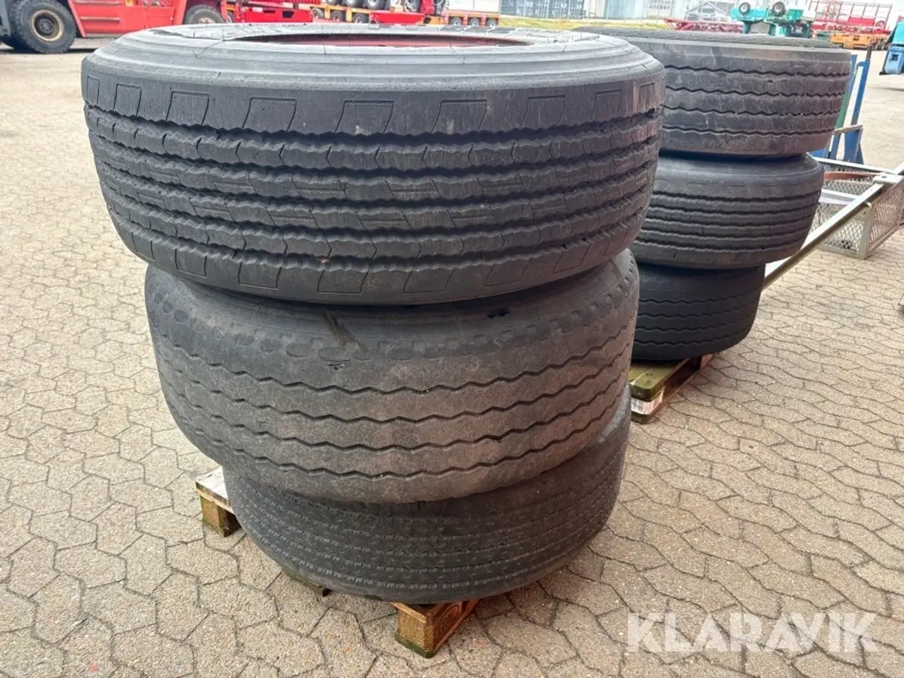 Billede 3 - Dæk med fælg 385/65R22.5 - 6 styks