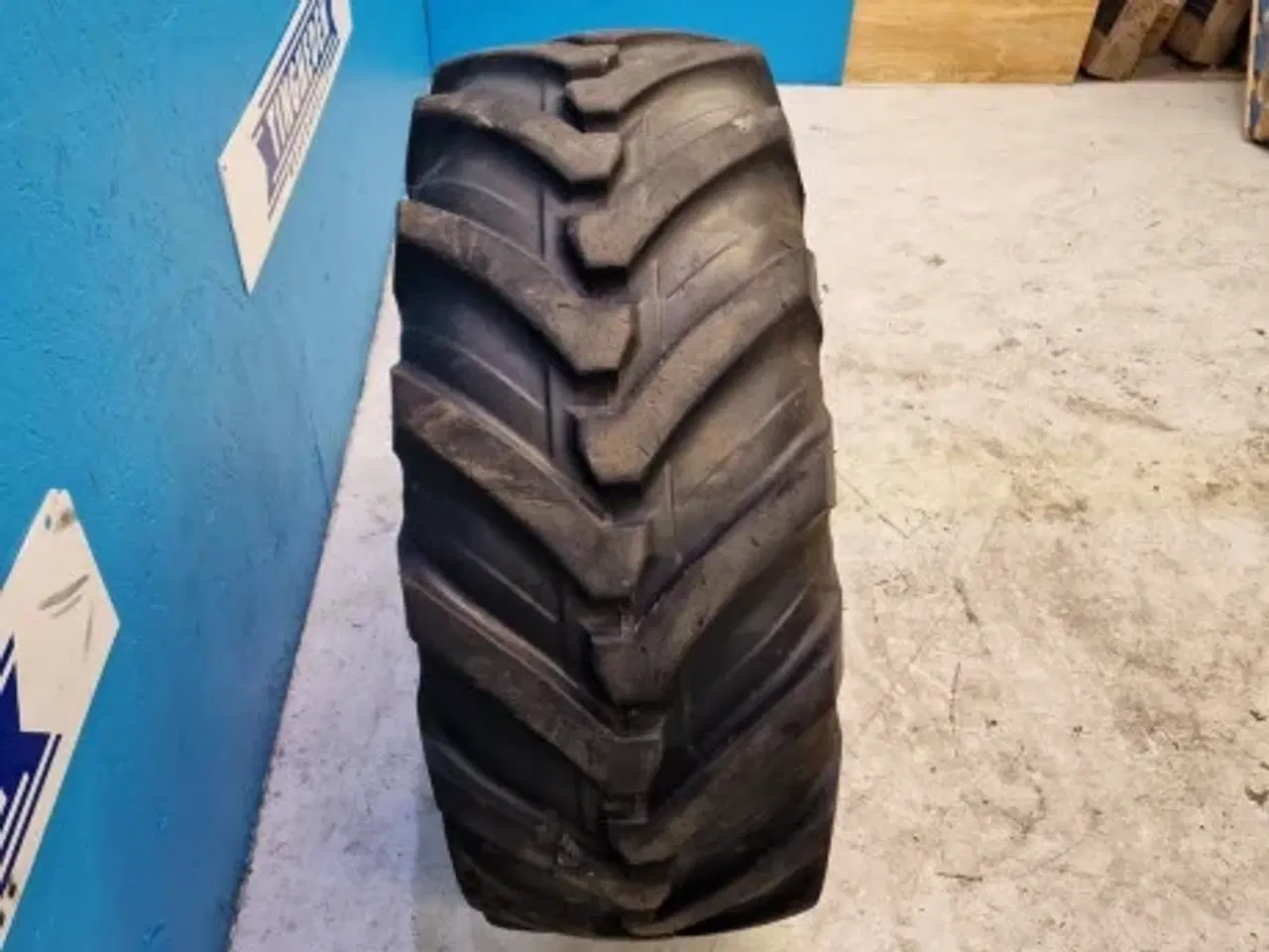 Billede 4 - 18"   340/80R18