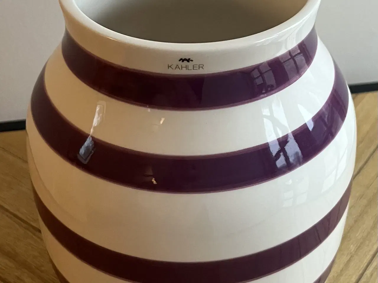 Billede 7 - 2 stk. Kähler vaser, 20 cm.