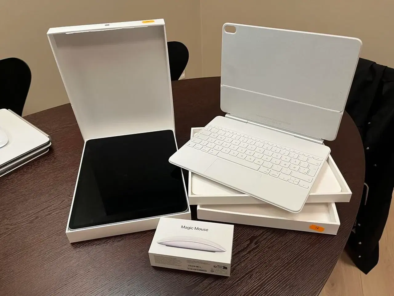 Billede 1 - Apple IPAD Air. 4Gen. Med magic tastertur