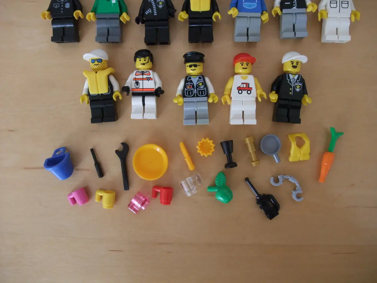 Billede 3 - Lego Town Figurer+Tilbehør