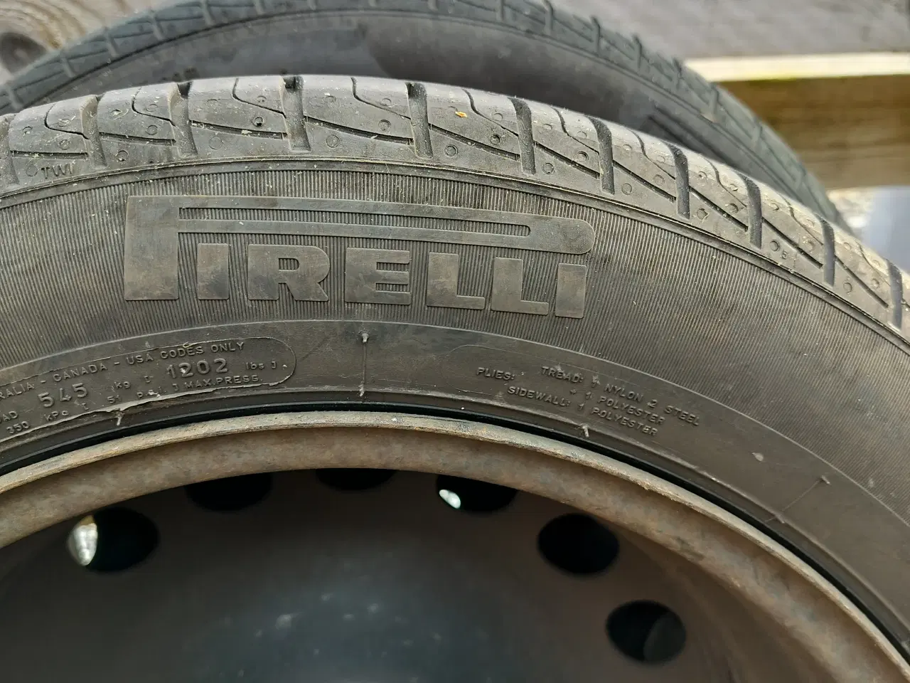 Billede 1 - 4 Pirelli dæk, til Opel Corsa