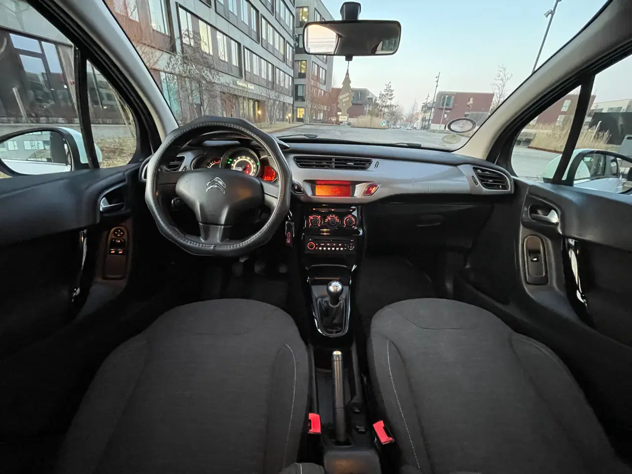 Billede 1 - Flot velholdt nysynet c3 1.6bluehdi 