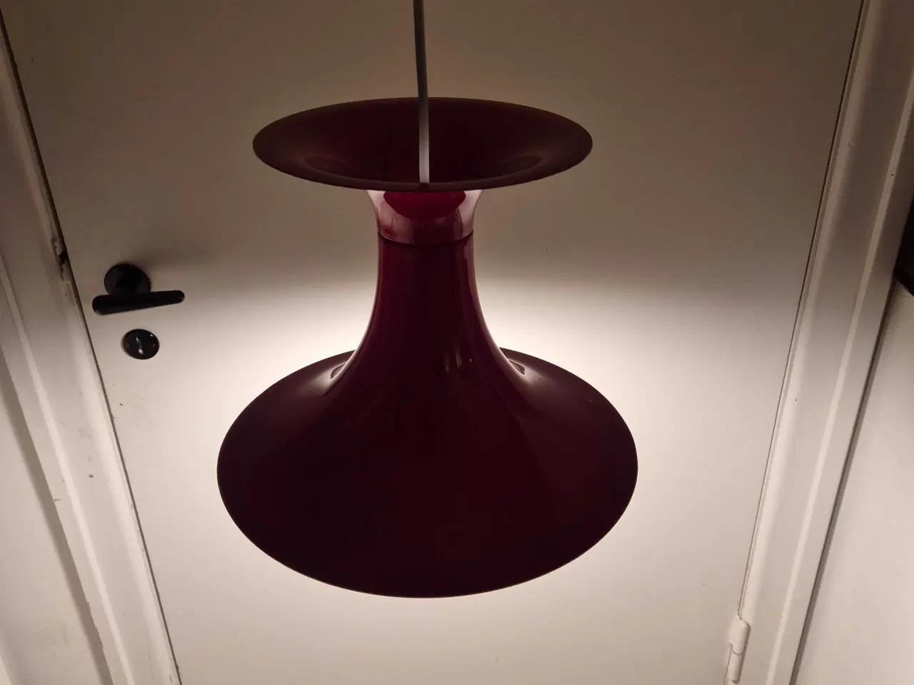 Billede 18 - Herlig rød trompetpendel