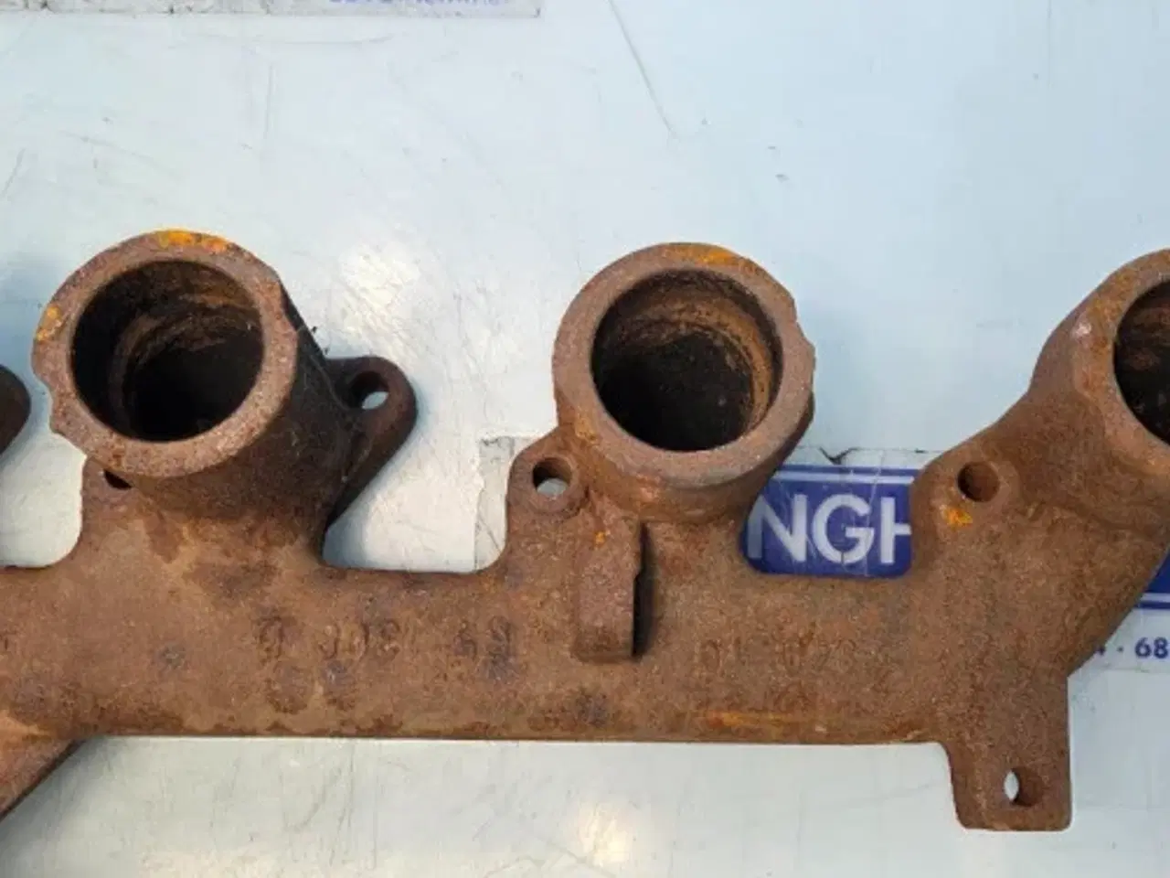 Billede 17 - John Deere  6068   Manifold   R521308