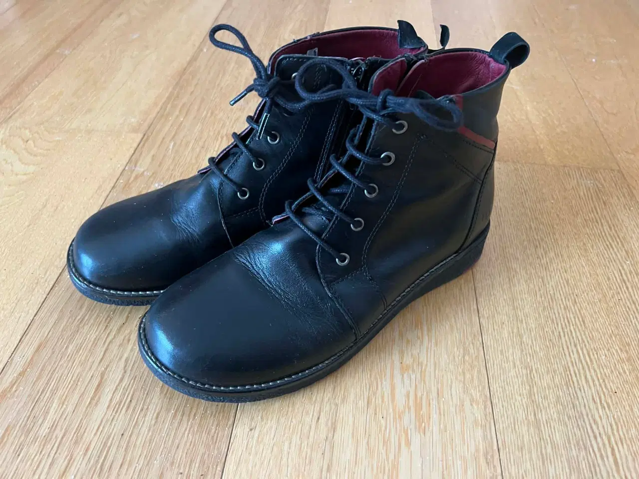 Billede 1 - Green comfort ankelstøvle i sort læder, str. 37