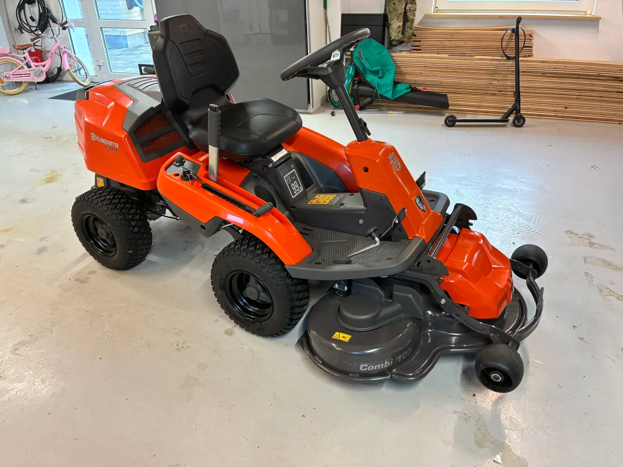 Billede 1 - Husqvarna R214TC 