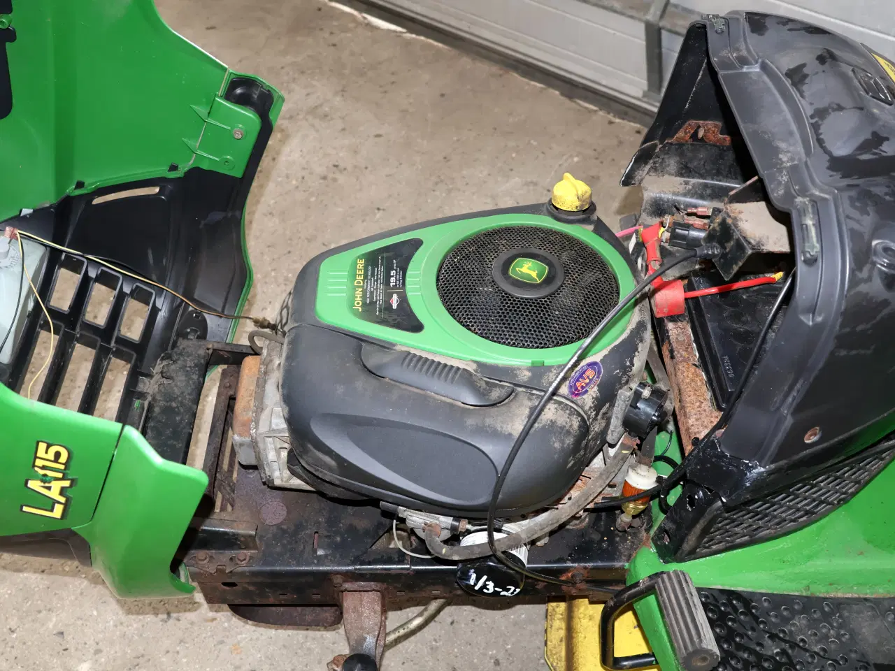 Billede 11 -  John Deere LA115 havetraktor 19,5hk