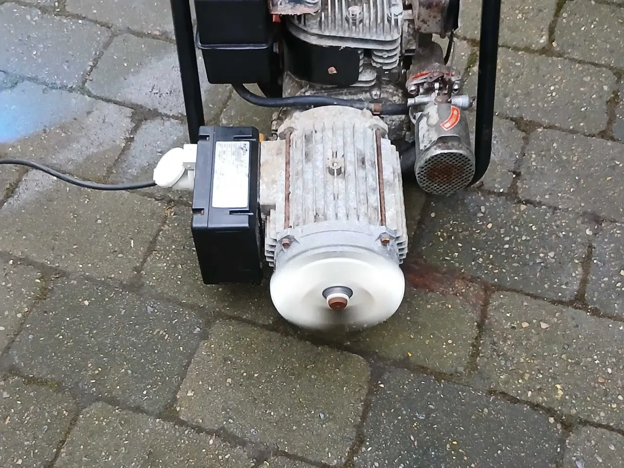 Billede 3 - Benzin Drevet Generator