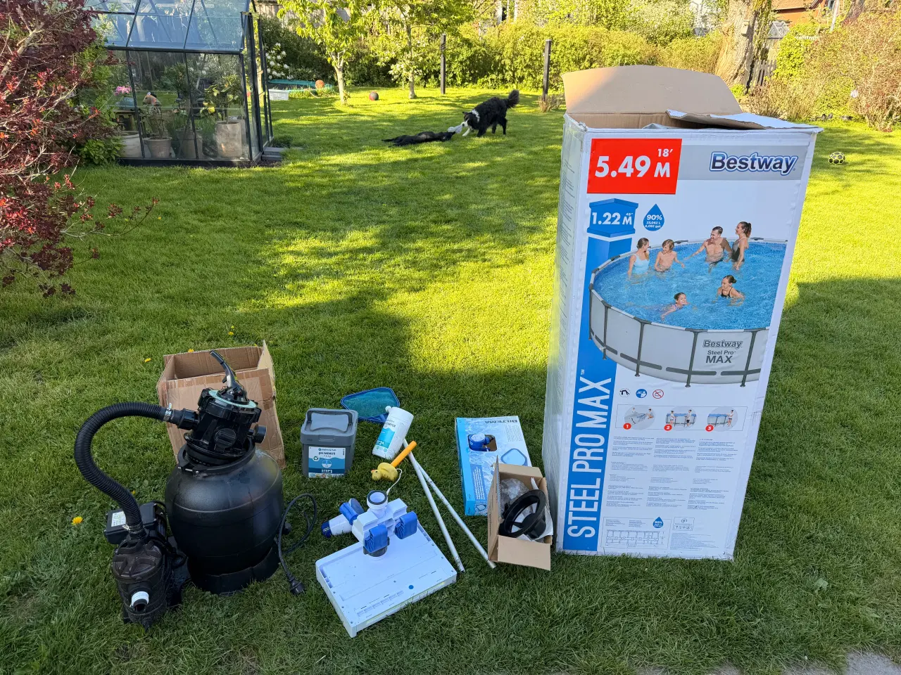 Billede 1 - Næsten ny Bestway Steel Pro Max rund pool 5,49 m