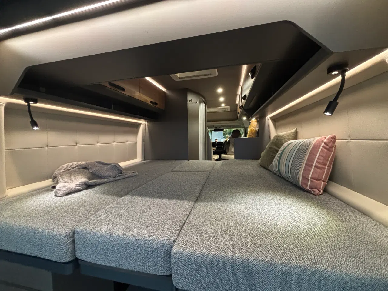 Billede 3 - Bravia 636 med aut. gear og 180 Hk.