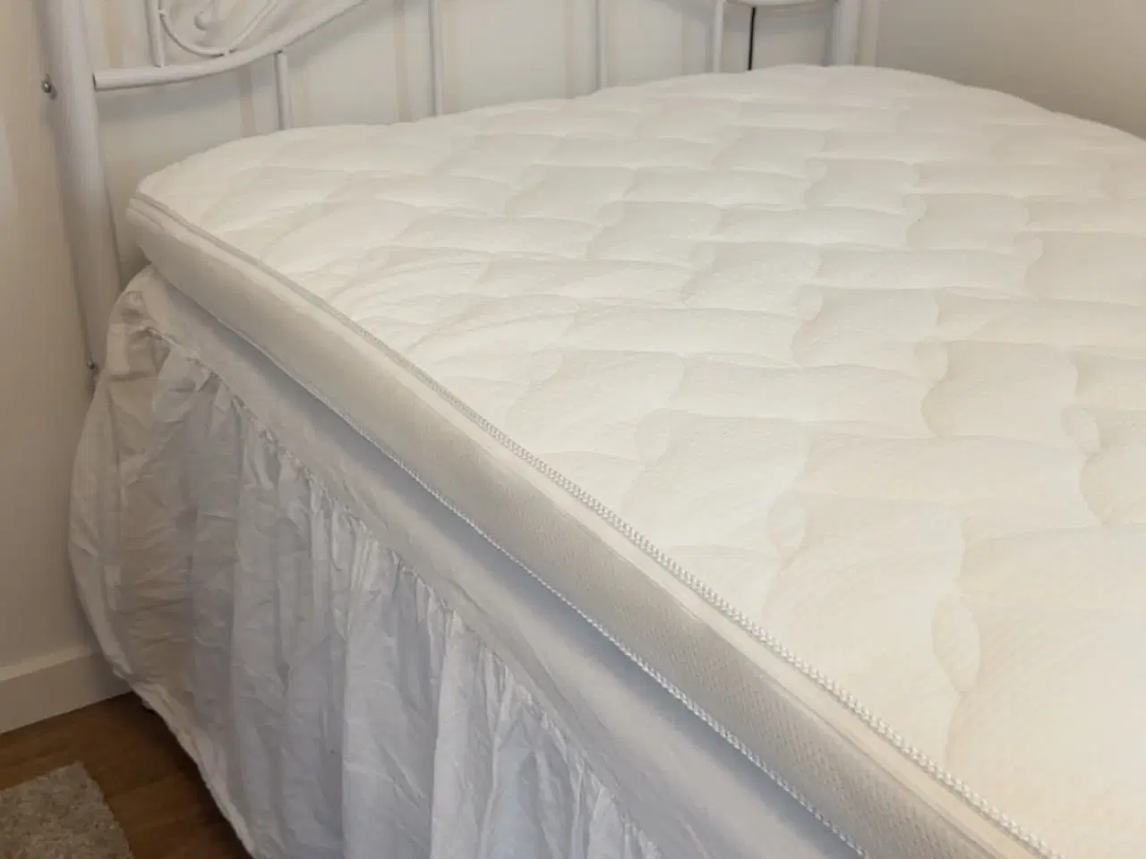 Billede 6 - 90x200 Seng med wellpur madras og topmadras