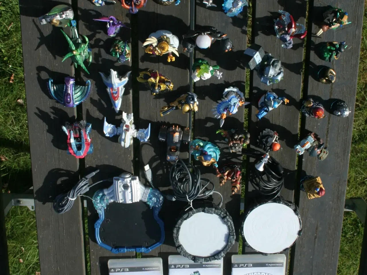 Billede 20 - Skylanders lot med 3 power portaler 3 PS3 Spil og 