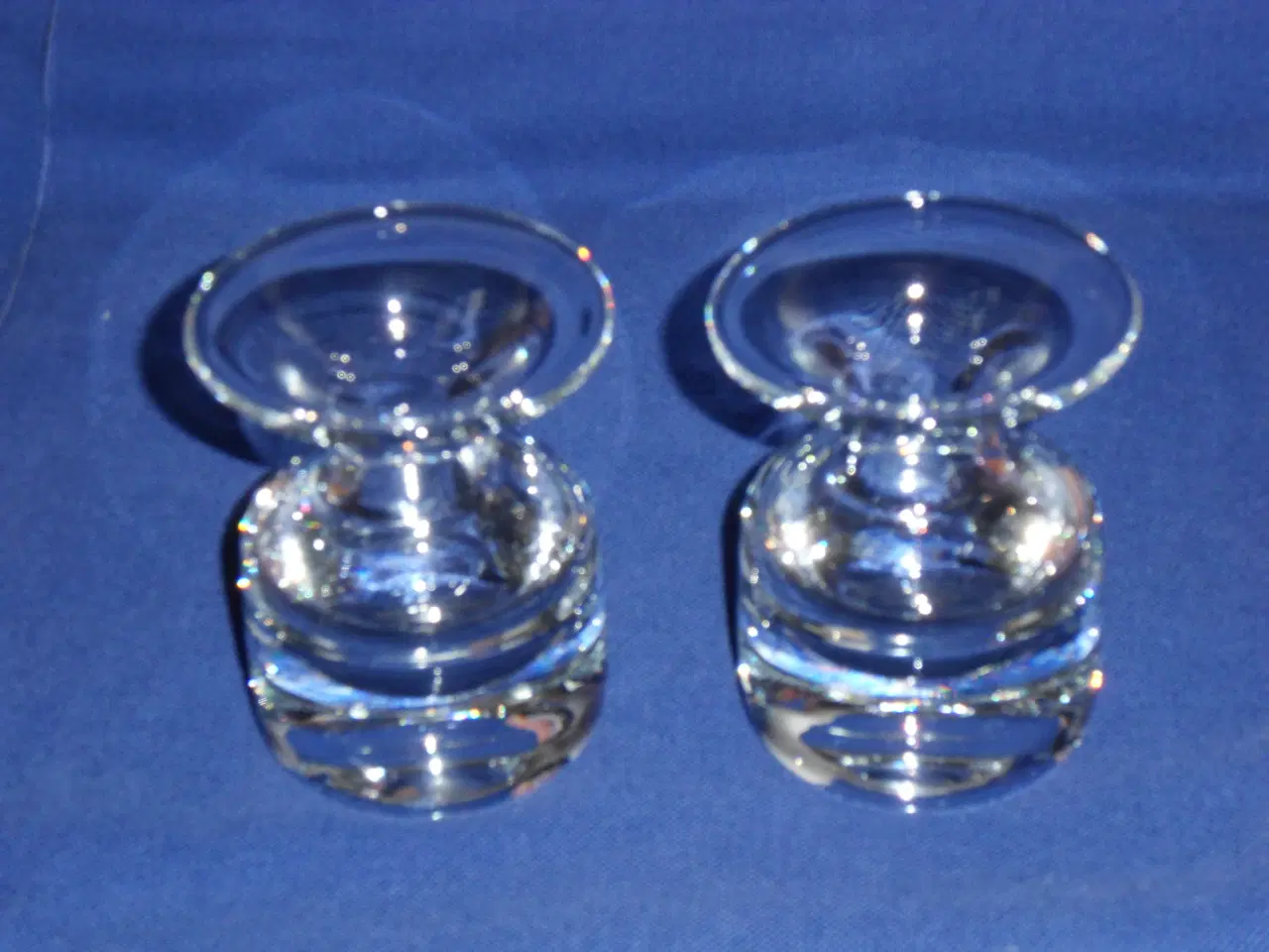 Billede 2 - Lysestager. Solide. Klart glas. 2 stk.