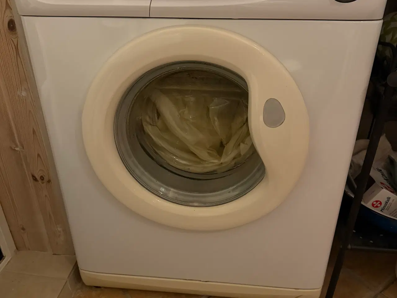 Billede 1 - Candy vaskemaskine gives væk