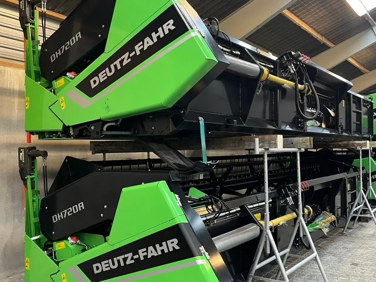 Billede 3 - Deutz-Fahr 7206 With 24feed - 7.2m header. New and unused Combine together with 7.2m header