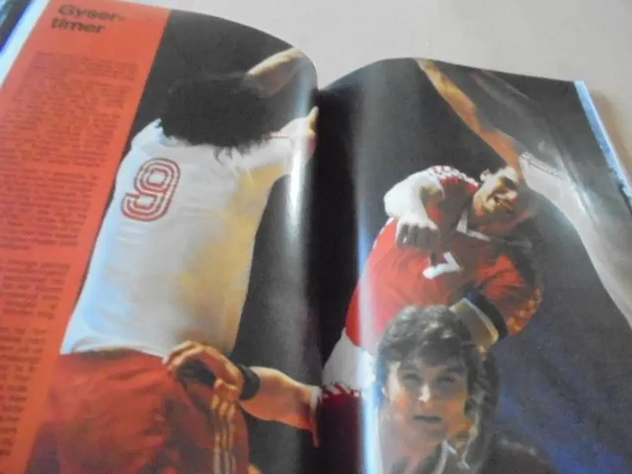 Billede 9 - Sporten - Årets bedste 1982 - pæn stand  