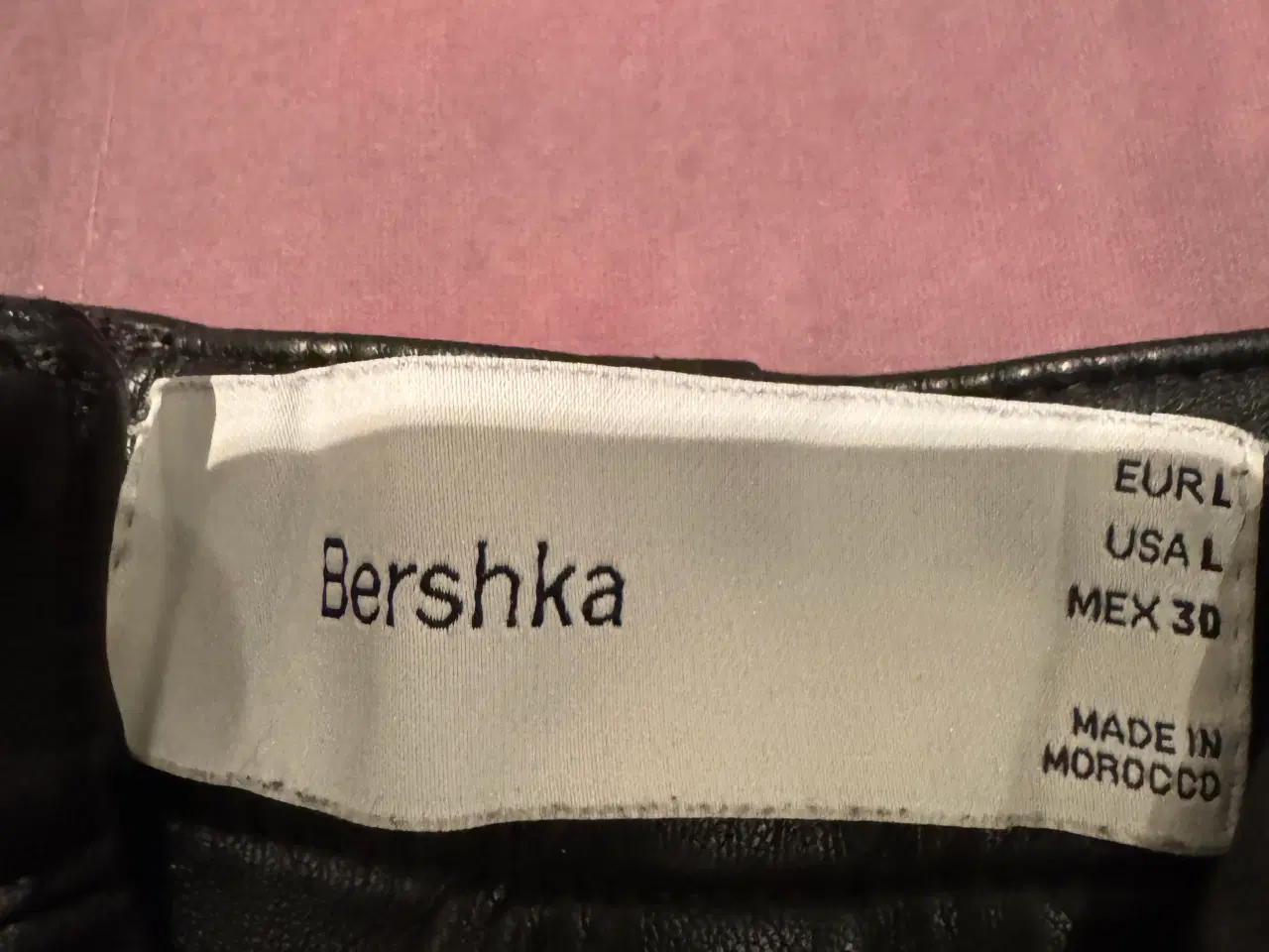 Billede 4 - Bershka bukser sælges
