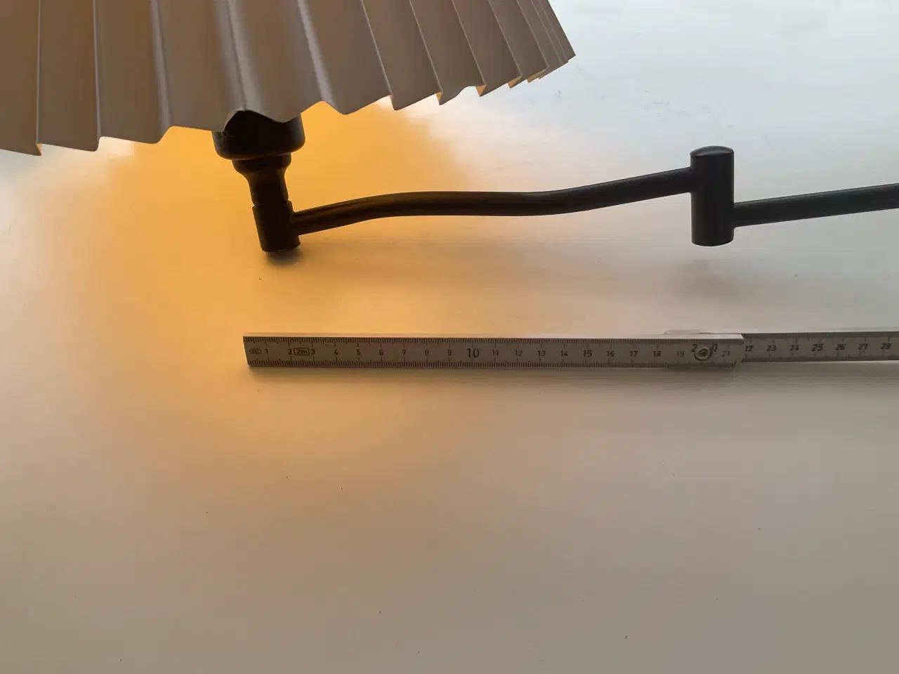 Billede 8 - Nordlux væglampe med plisseret hvid skærm