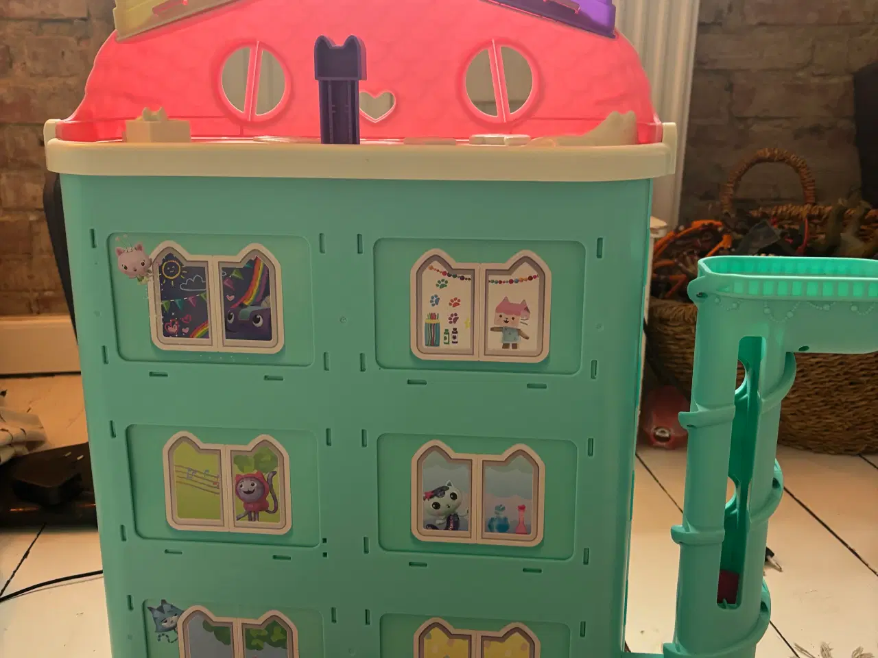 Billede 2 - Gabby dukkehus inkl. figurer 