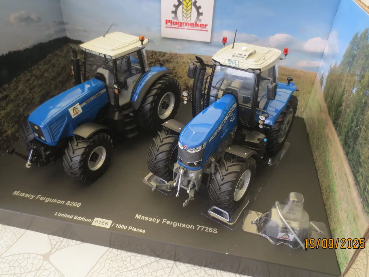 Billede 1 - 1 sæt Modeltraktorer Massey Ferguson 8260&7726S 