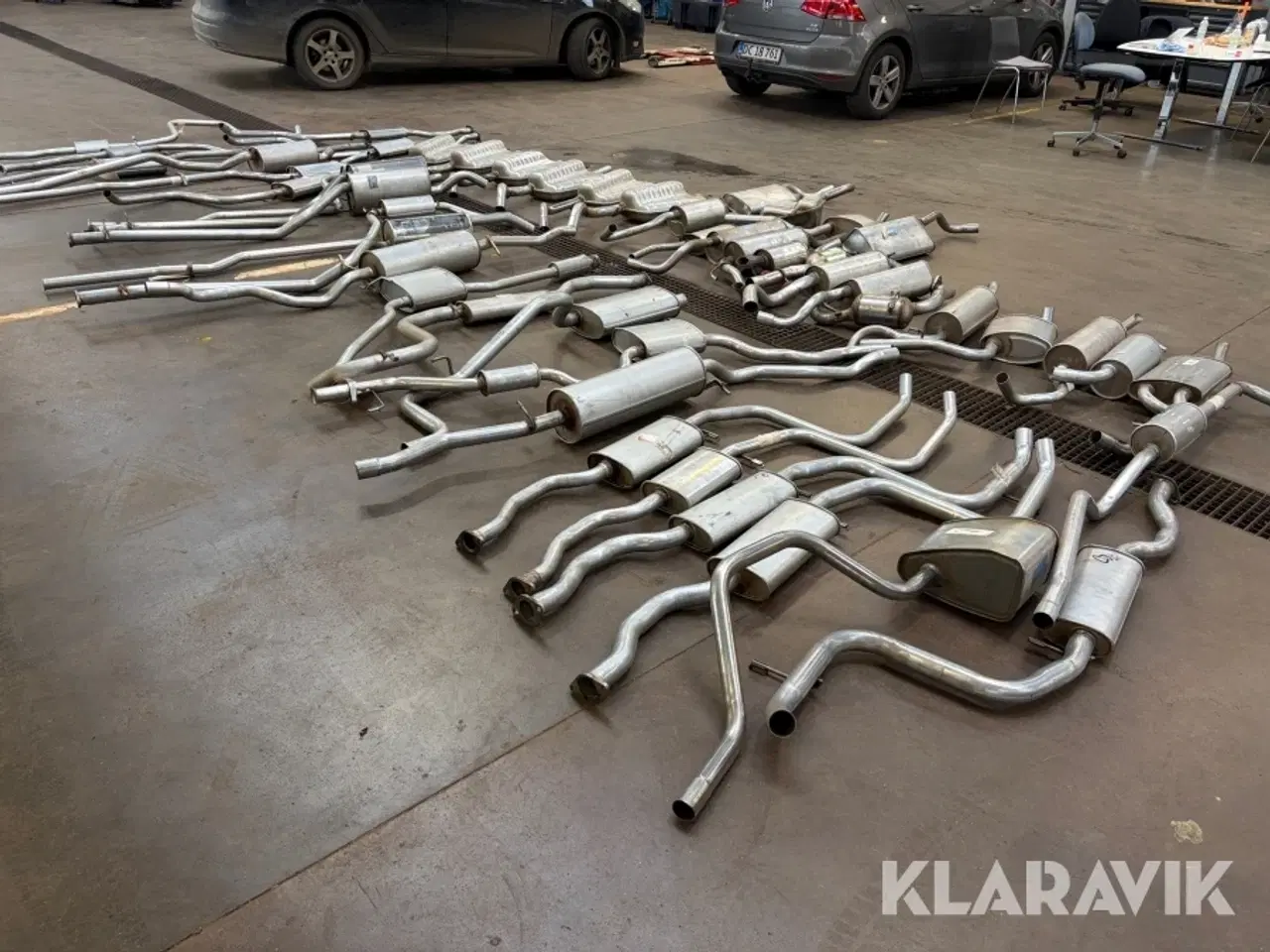Billede 2 - Blandet udstødninger 49 styk