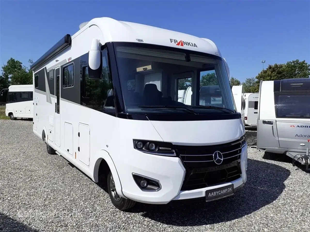 Billede 1 - 2025 - Frankia I 8400 QD Platin   Top udrustet Frankia Platin