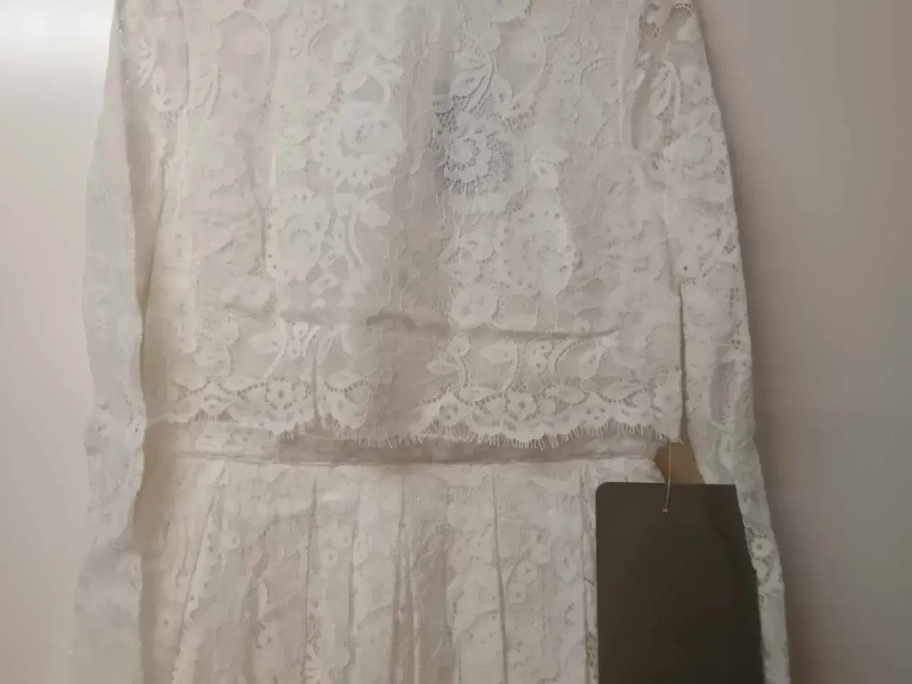 Billede 6 - Ny brudekjole med ærmer str.40 fra asos bridal.