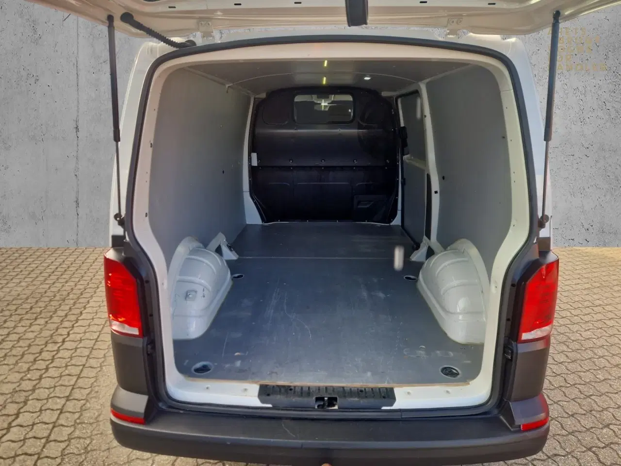 Billede 11 - VW Transporter 2,0 TDi 110 Kassevogn lang