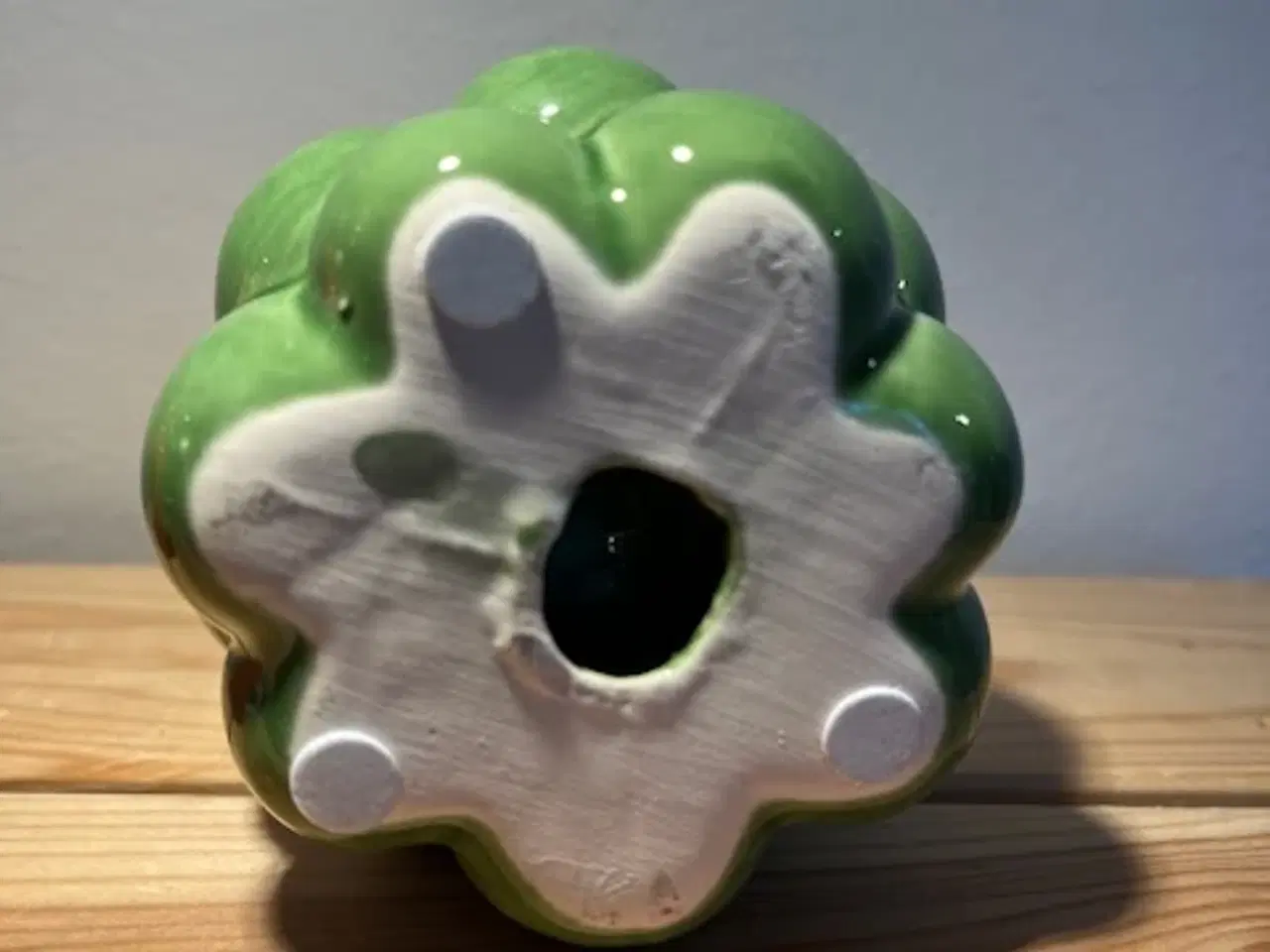 Billede 10 - Charmerende keramik: "Kramme"-sæt & grøn bobbel-st