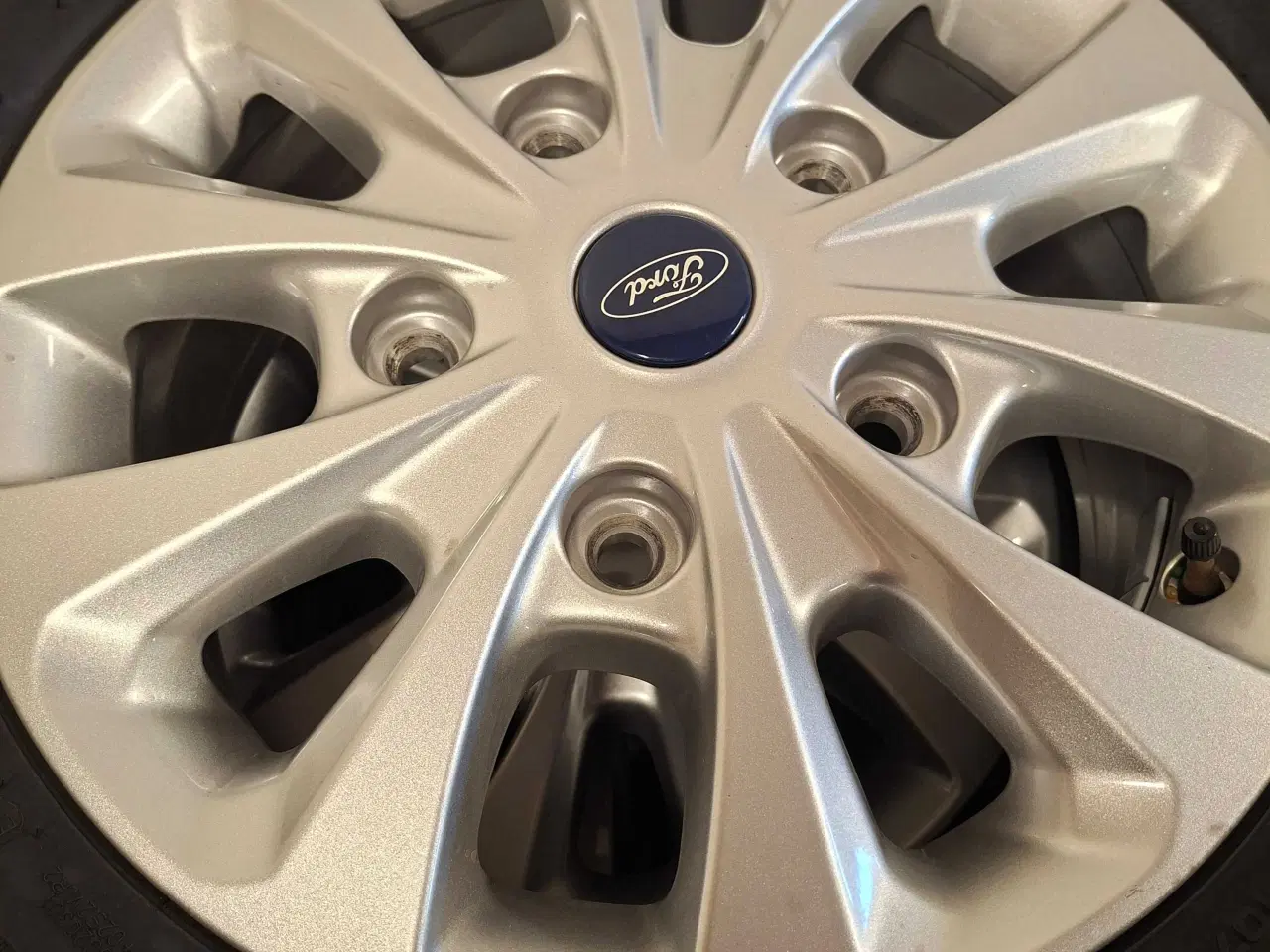 Billede 1 - Alufælge med dæk Ford Transit Custom 16 tommer nye