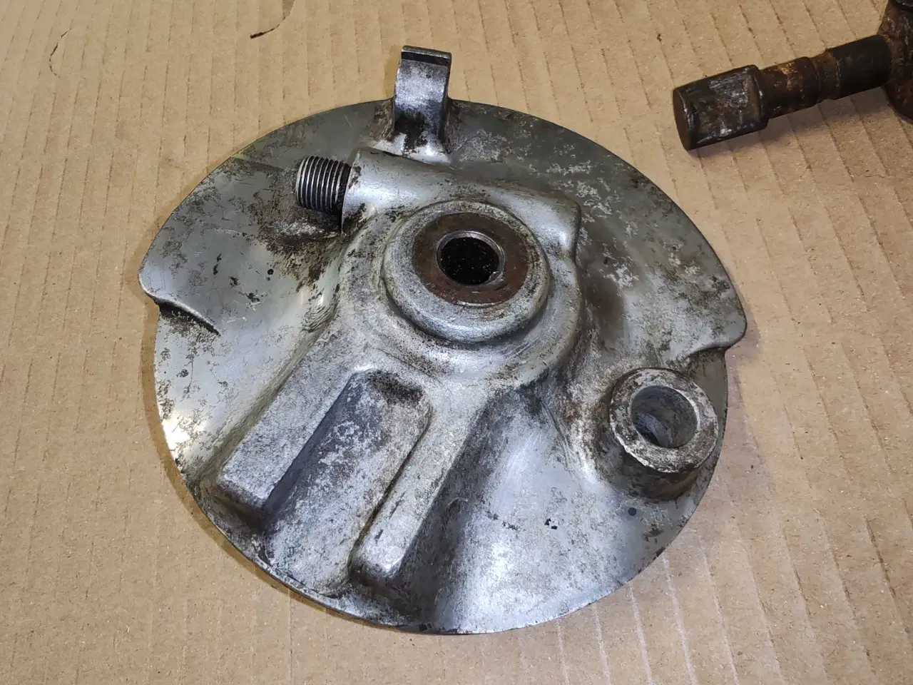 Billede 2 - Honda cd50 bremseplade