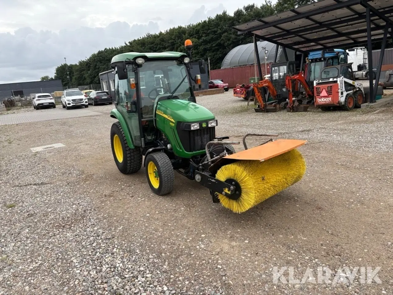 Billede 2 - Traktor John Deere 3720 med kost