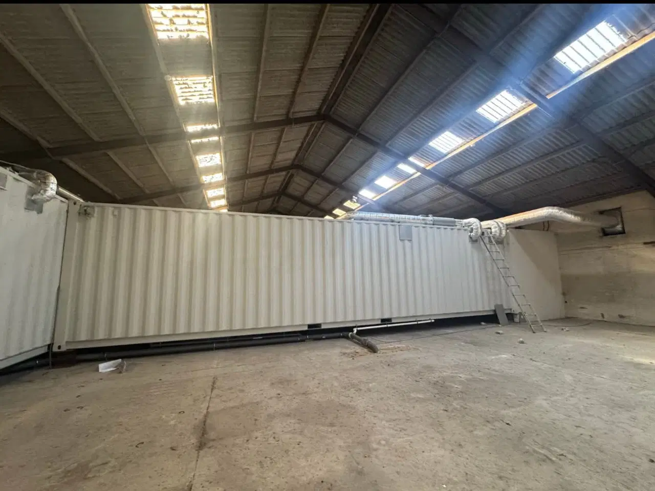 Billede 11 - 4 x 40 foot isolated containers with electricity