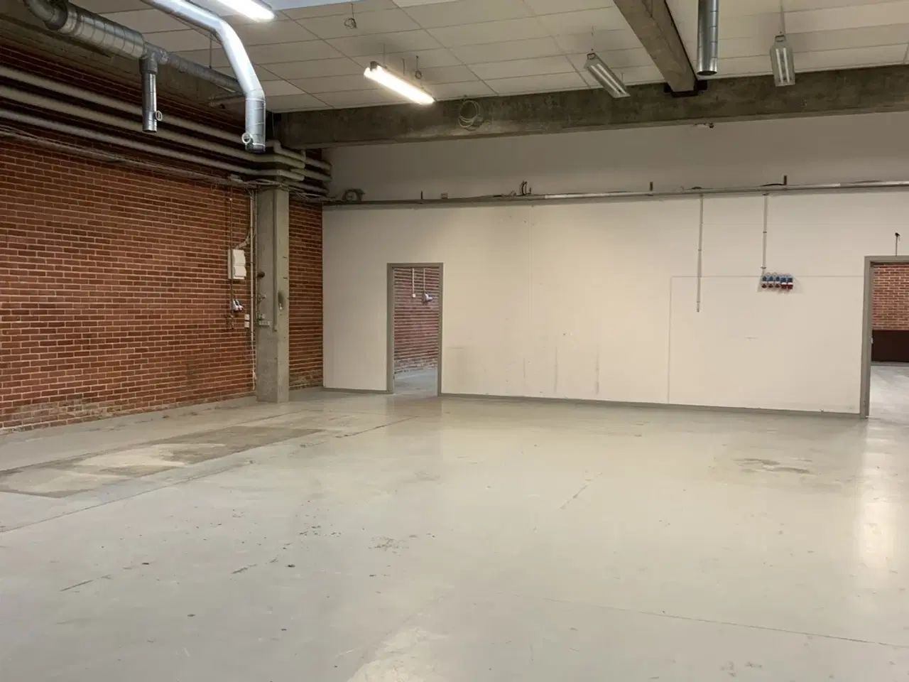 Billede 4 - Lagerlejemål med maksimal synlighed og suveræn beliggenhed i Skejby – Århus N