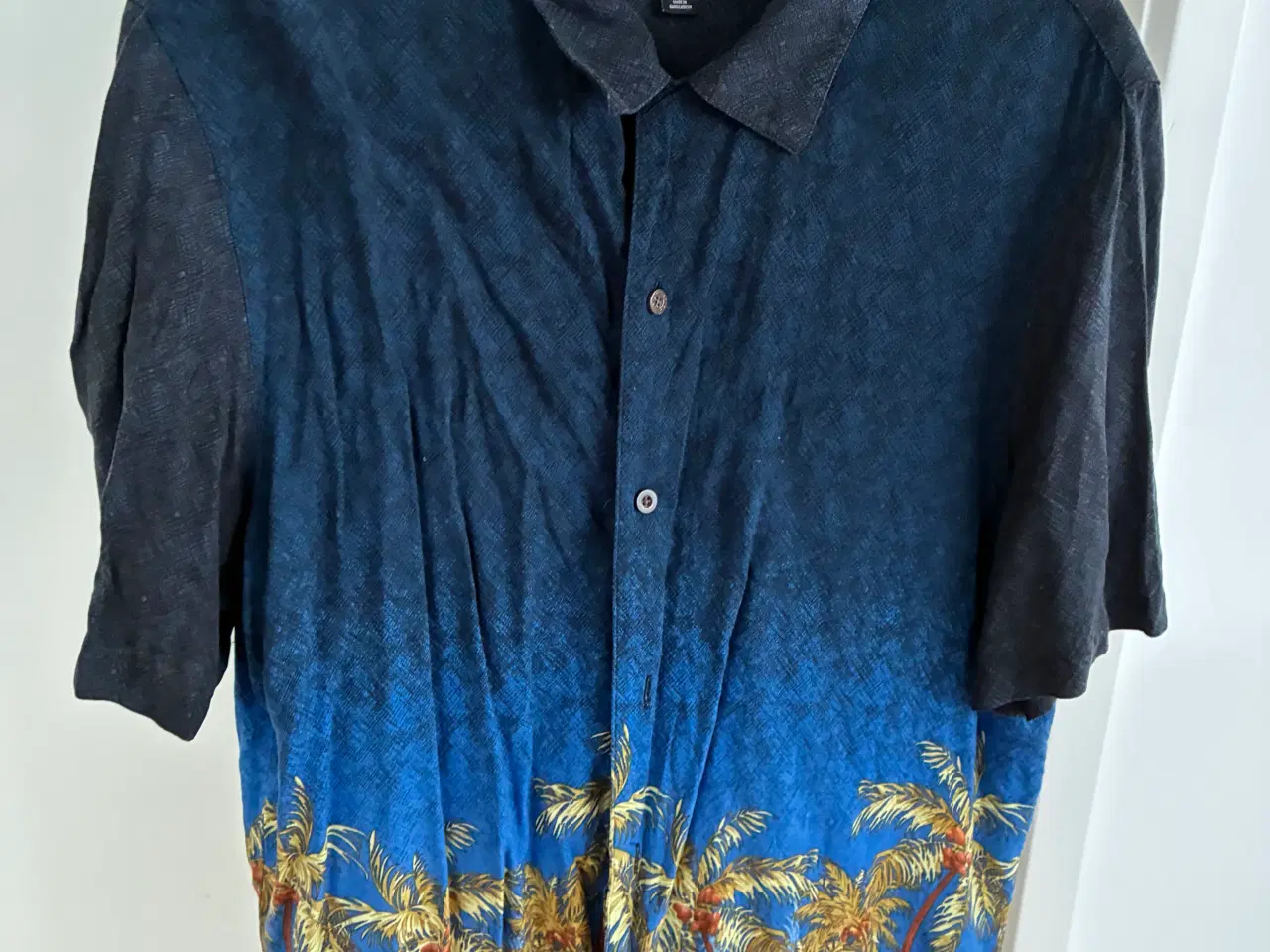 Billede 1 - Hawaiiskjorte i blå nuancer
