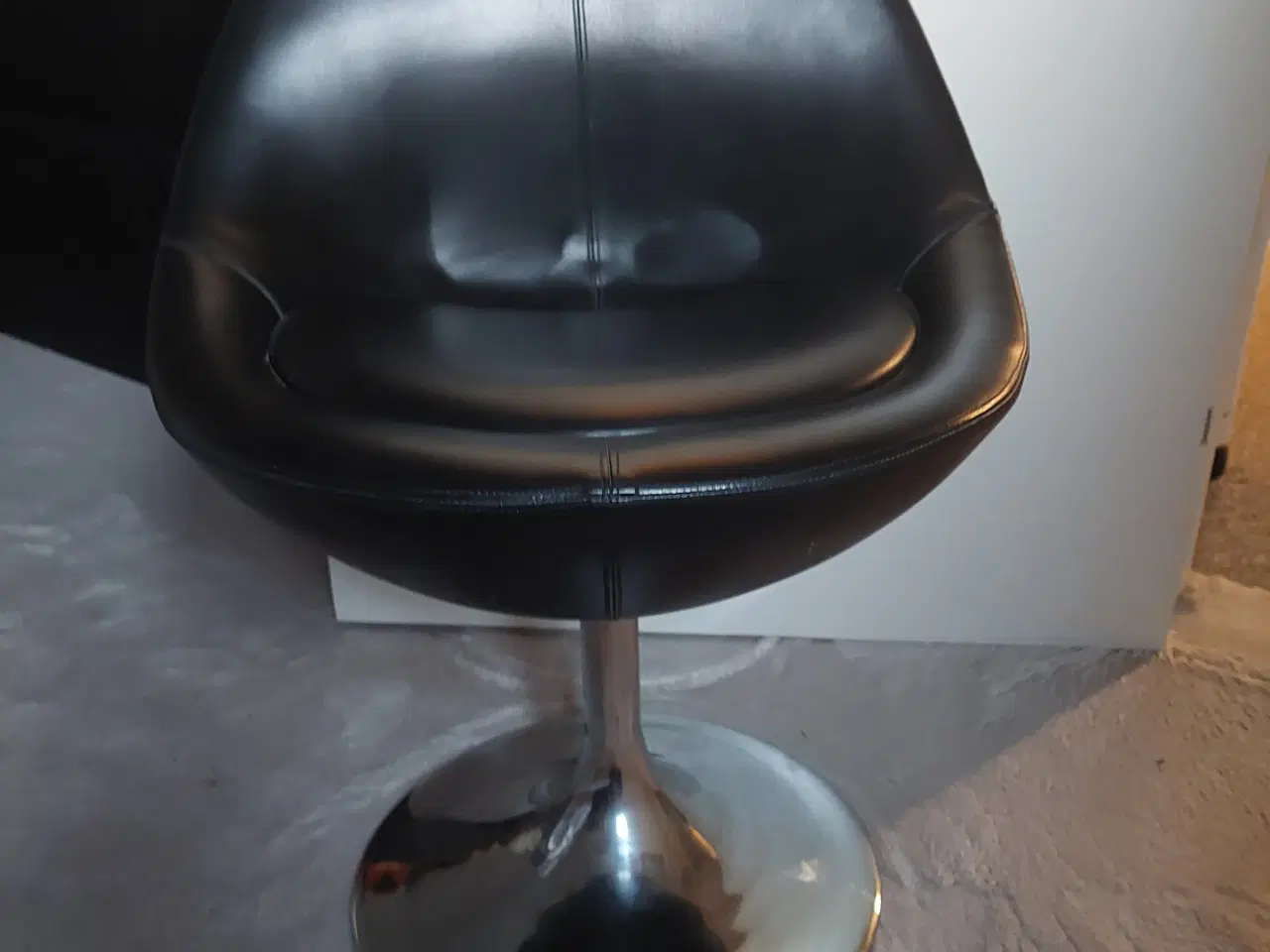 Billede 8 - salon/drejerstol i sort farve