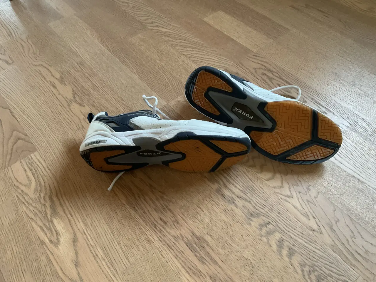 Billede 2 - FORZA badmintonsko str 41