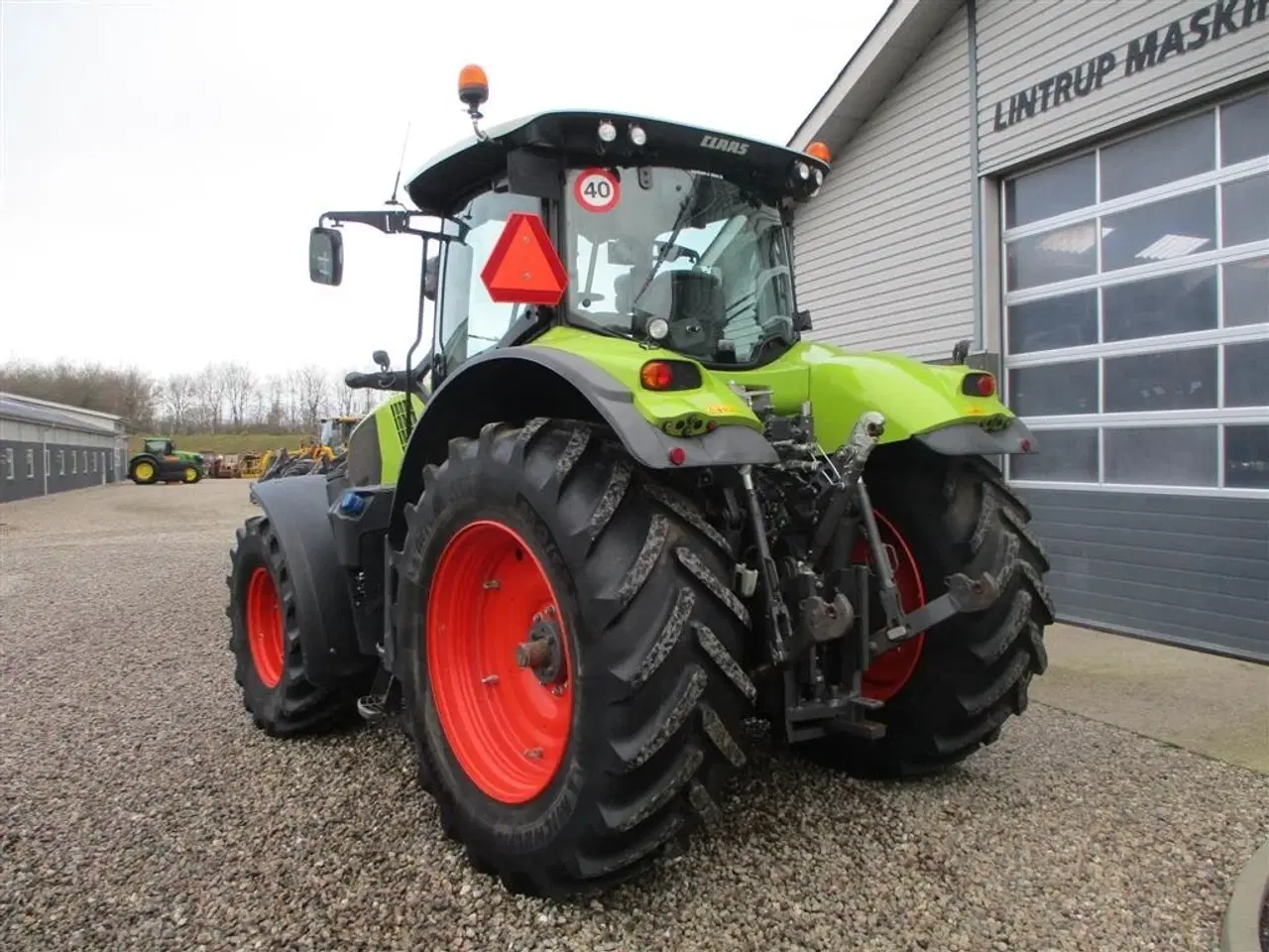 Billede 8 - CLAAS Axion 830 Med frontlift og frontPTO