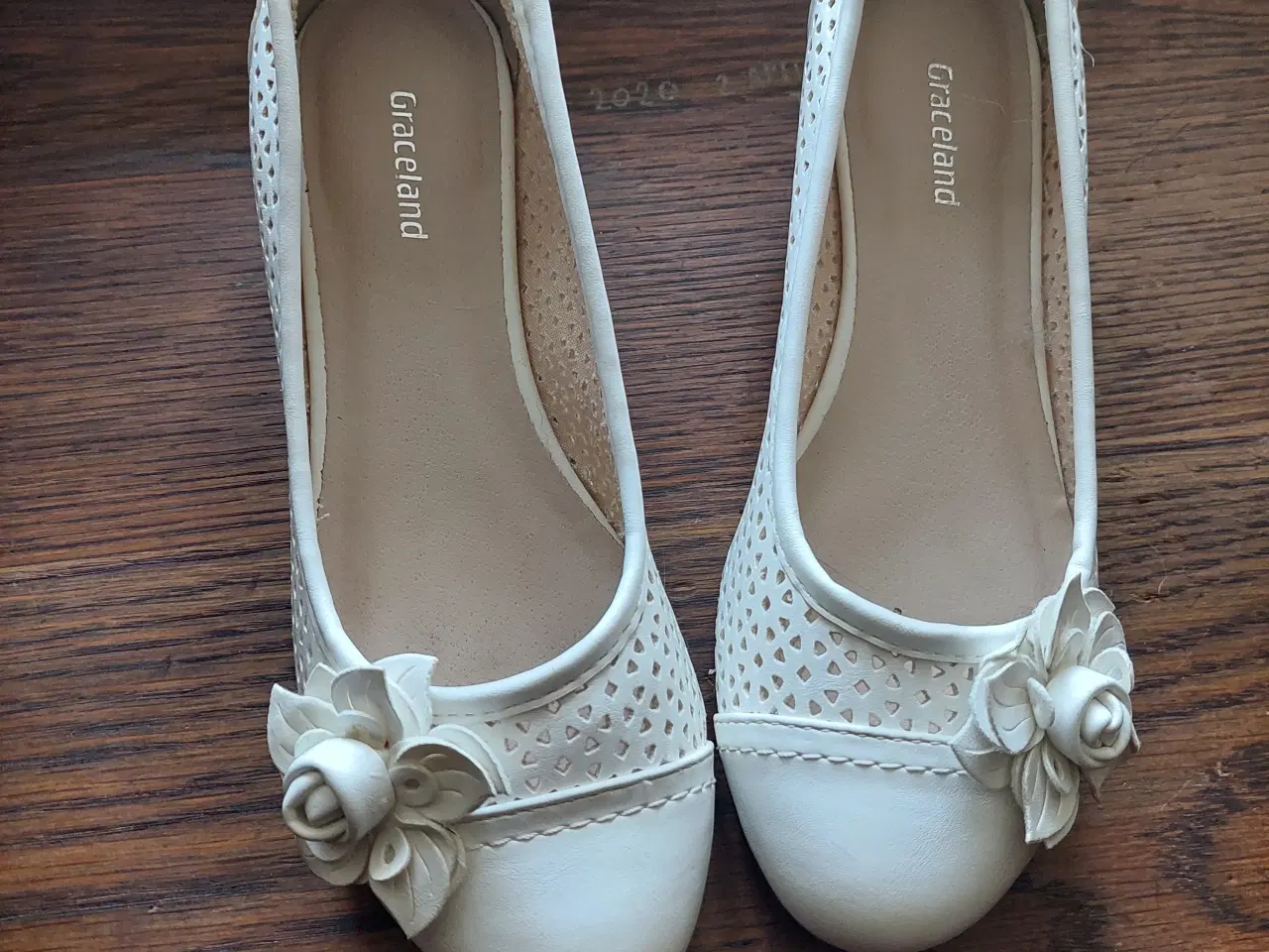 Billede 4 - Hvide sko fra Graceland str 37