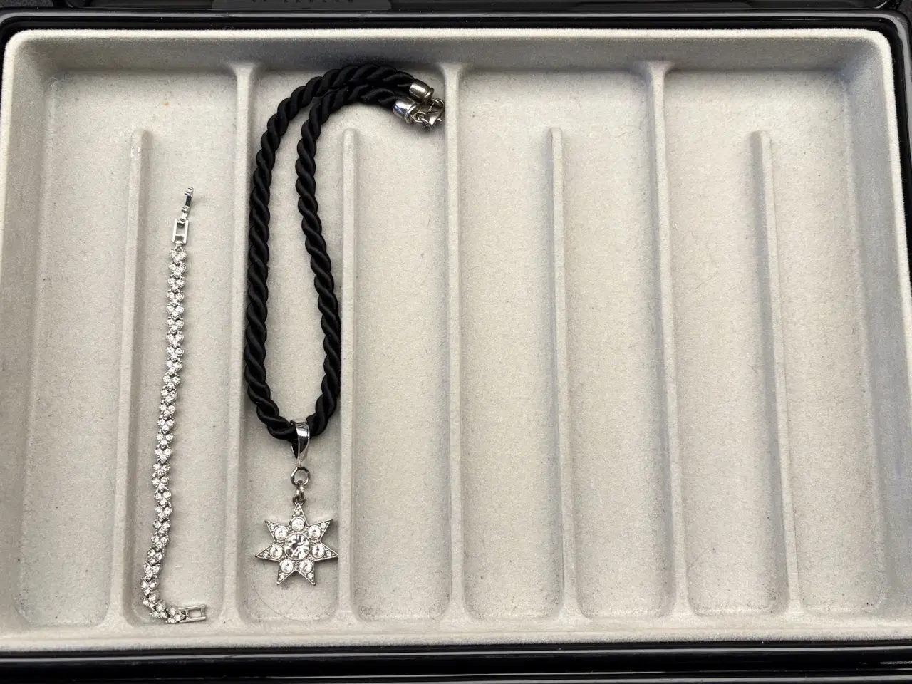 Billede 3 - Præsentationsbakker til smykker med taske.