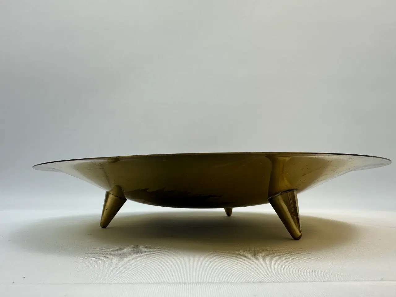 Billede 2 - Trebenet messing fad (vintage)