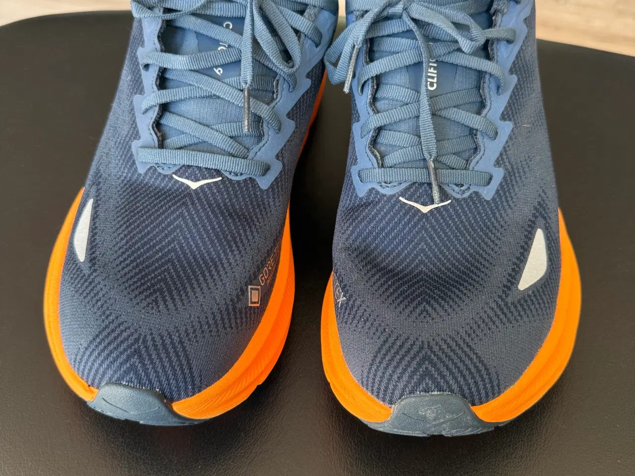 Billede 1 - Løbesko mrk. Hoka Clifton 9 GTX str. 442/3